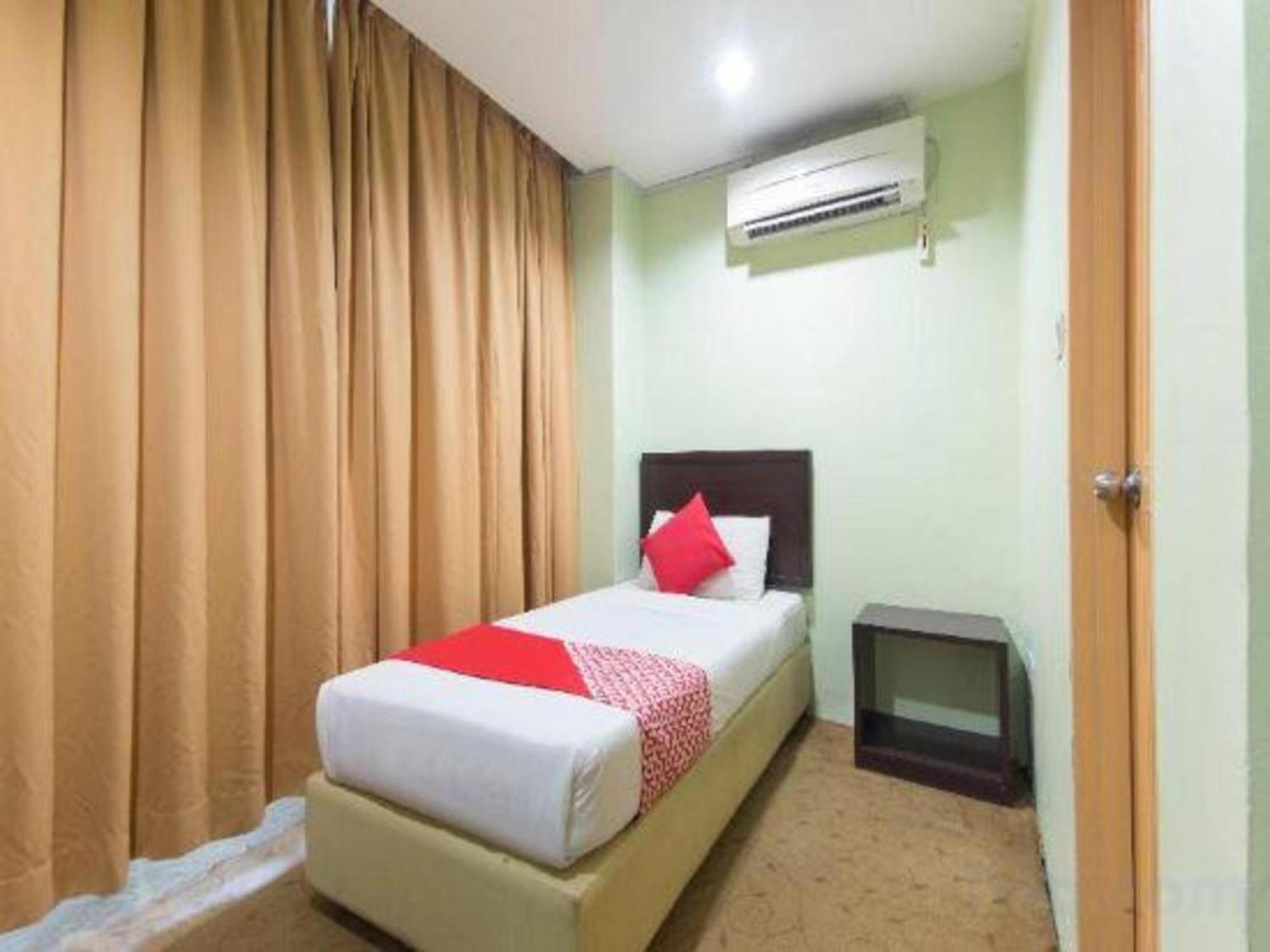 Amani Hotel Kampong Sungai Ramal Dalam Екстериор снимка