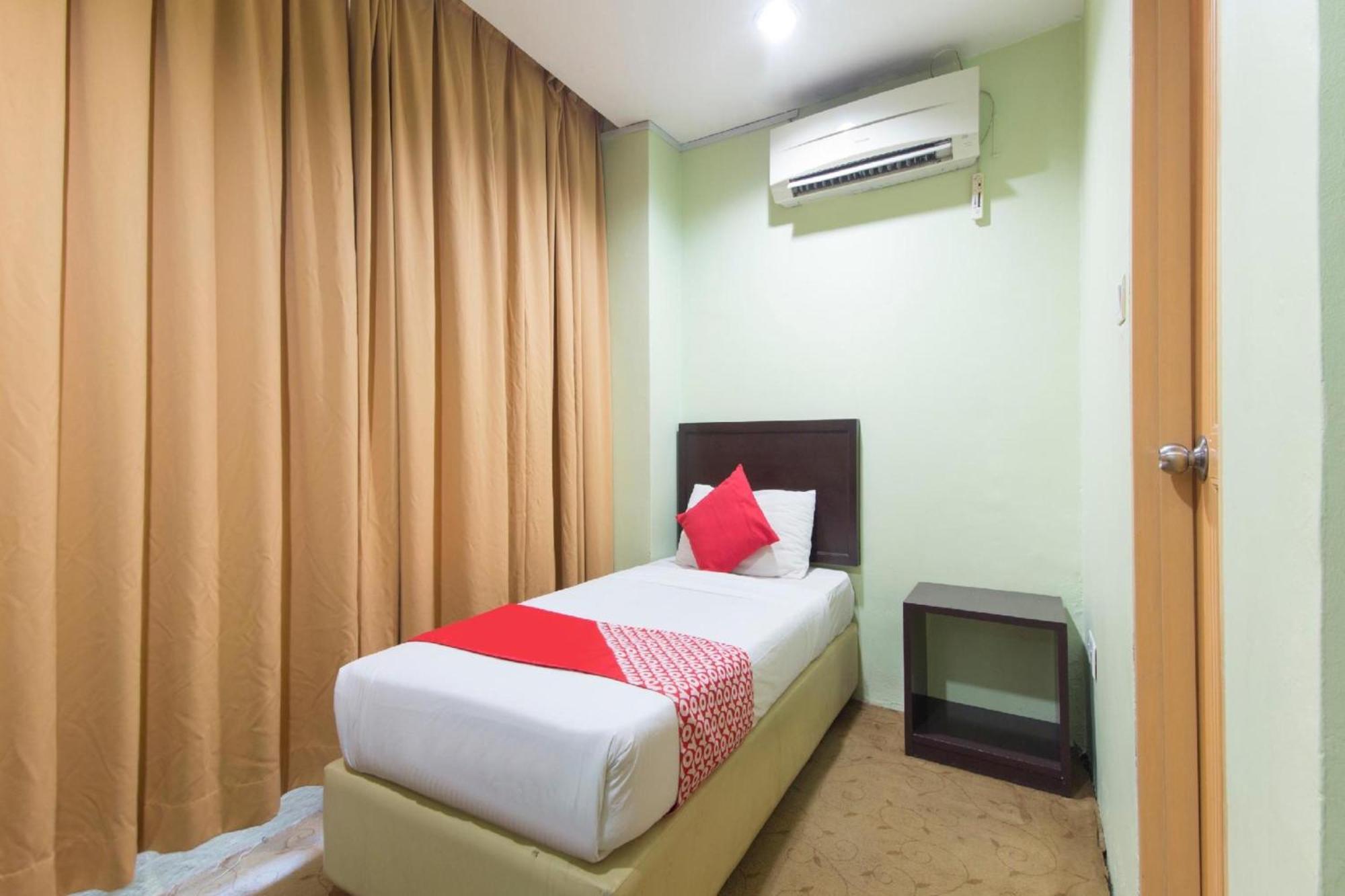 Amani Hotel Kampong Sungai Ramal Dalam Екстериор снимка