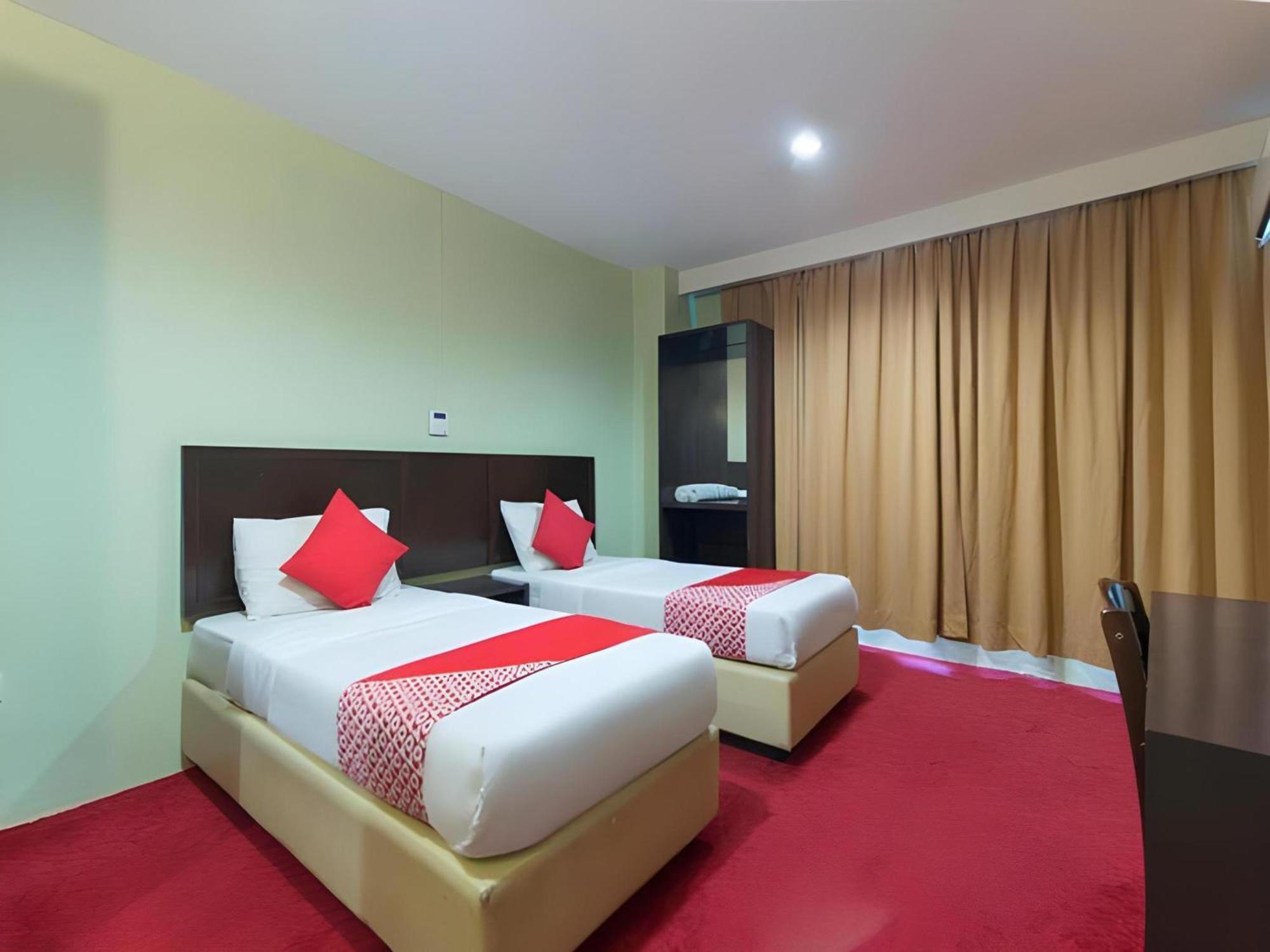 Amani Hotel Kampong Sungai Ramal Dalam Екстериор снимка