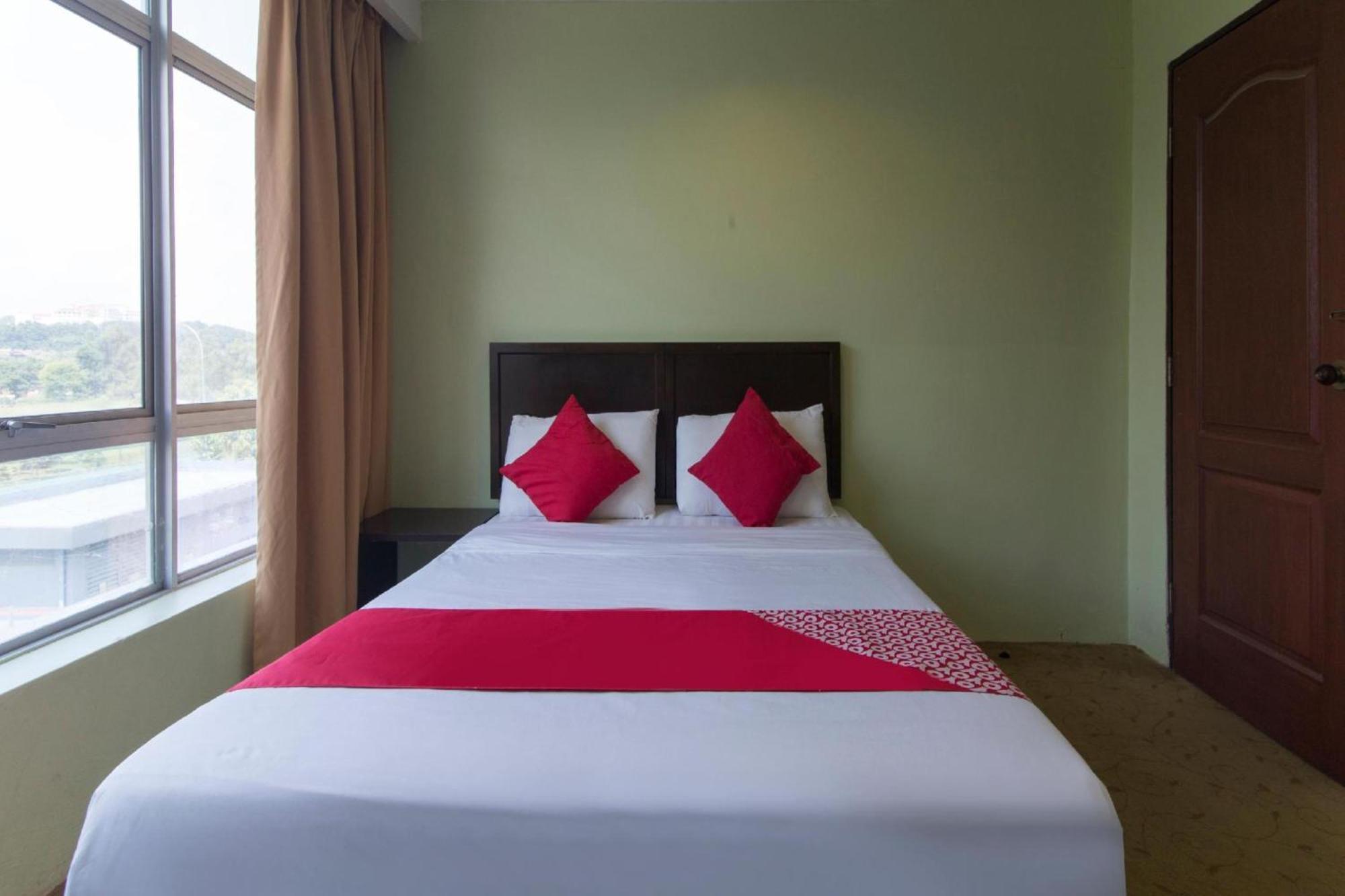 Amani Hotel Kampong Sungai Ramal Dalam Екстериор снимка